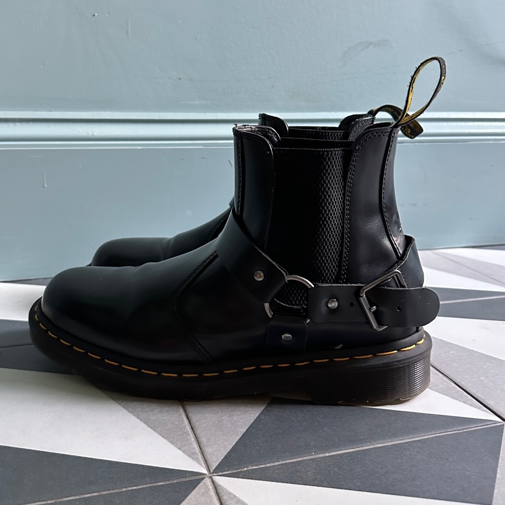 Dr. Martens Wincox Smooth Leather Buckle Boots, Men’s 10 / Women’s 11 worn twice